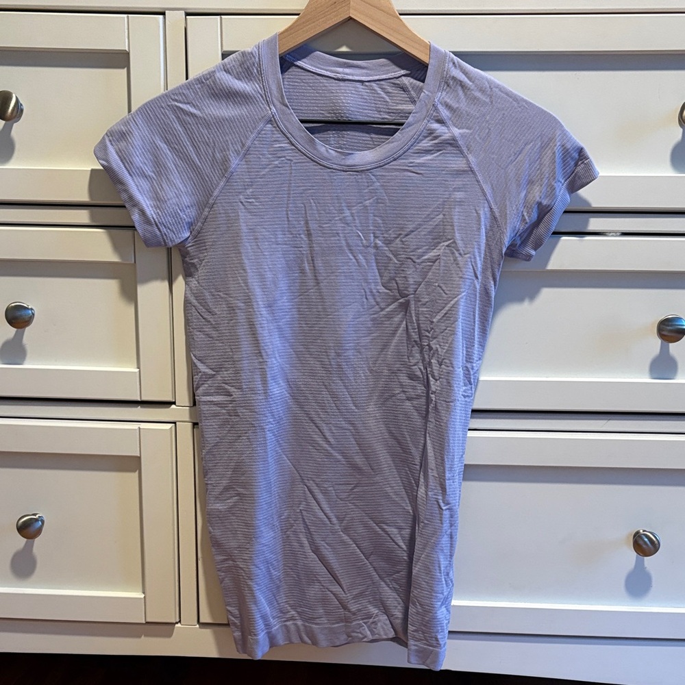 lululemon athletica Light Purple swiftly tech Short Sleeve Tee